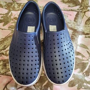 Native Jefferson Navy Blue Shoes Unisex M5/W7
